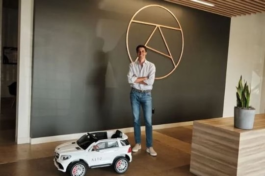 Startup gọi xe hứa hẹn ‘đánh bật’ Uber: Tài xế nhận lương 'khủng', khách hàng được mở cửa xe, mời nước