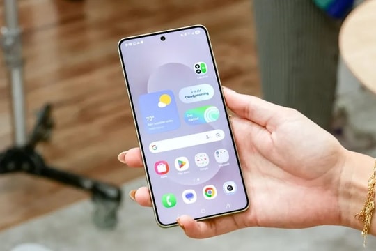Điện thoại "mỏng như lá lúa" gây chú ý của Samsung: Chip 8 Elite, nhẹ 163g, có một thứ hơn cả S25 Ultra