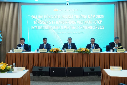 ĐHCĐ Vietnam Airlines thông qua việc tăng vốn thêm 9.000 tỷ, đầu tư 3,6 tỷ USD mua 50 tàu bay, Chủ tịch tiết lộ đang đàm phán để được nhận sớm