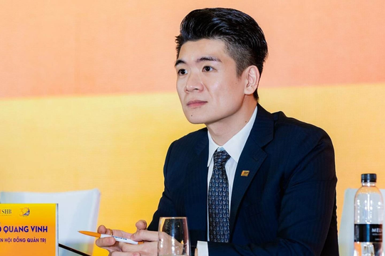 Phó Chủ tịch SHB đăng trạng thái “Điều kỳ diệu sẽ xảy ra khi tin vào bản thân…" giữa lúc cổ phiếu khuấy động sàn chứng khoán