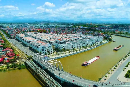 Từ nơi hoang sơ, kiệt quệ, vươn mình thành địa phương duy nhất Việt Nam tăng trưởng GRDP trên 10% suốt 10 năm liên tiếp