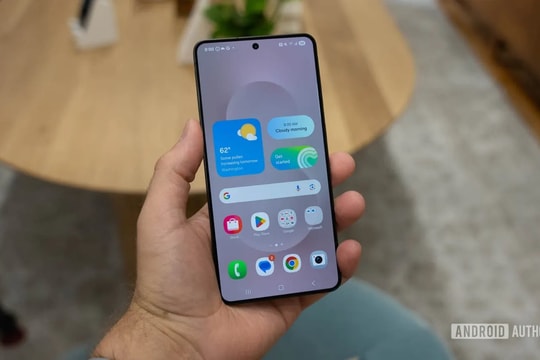 Chuyên gia công nghệ: "Không chọn Galaxy S25 Edge pin yếu, tôi mua mẫu điện thoại này đáng tiền hơn"