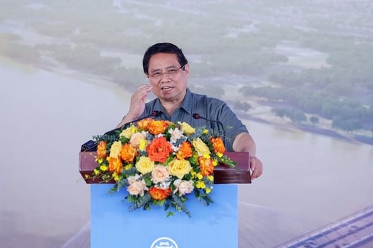 Siêu dự án cầu Tứ Liên 20.000 tỷ do Vingroup thực hiện: "Vừa chạy vừa xếp hàng” kịp khởi công vào ngày sinh nhật Bác