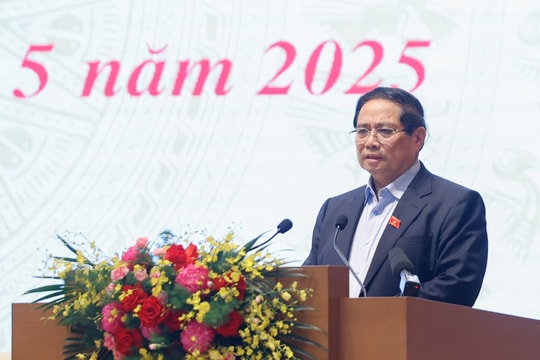 Thủ tướng yêu cầu quyết tâm giải ngân 100% vốn đầu tư công năm 2025
