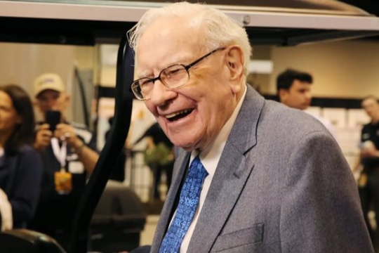 Huyền thoại Warren Buffett khuyên chân tình đầu tư vào thứ ‘không sợ lỗ’, người biết chọn là người nắm chắc thành công và hạnh phúc
