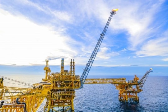 Tiềm năng lớn của "mỏ vàng đen" tại thềm lục địa phía Nam Việt Nam, từng mang về 30 tỷ USD doanh thu
