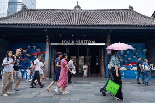 Vỡ mộng với chốn phồn hoa đô thị, giới trẻ Trung Quốc đổ xô tới ‘thành phố hạnh phúc nhất đất nước’ lập nghiệp: “Mức lương ở đây đủ để mua bất cứ thứ gì tôi muốn”   