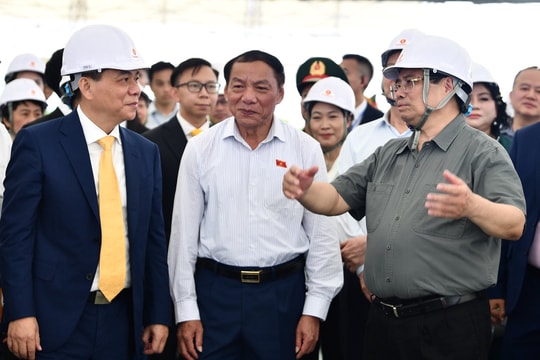 Sau chuyến thị sát cùng ông Phạm Nhật Vượng, Thủ tướng ra chỉ đạo cho siêu dự án của Vingroup