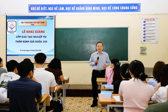 Khai giảng khóa đào tạo nghiệp vụ thẩm định giá K154