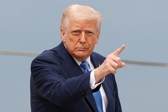 Không còn là đe doạ, ông Trump quyết ấn định thuế 50% với hàng hoá EU, chỉ thời điểm là có thể cân nhắc; Bộ trưởng Tài chính Mỹ khẳng định đàm phán với các nước châu Á đang tiến triển tốt