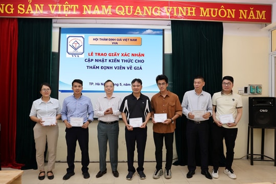 Tổng kết lớp cập nhật kiến thức nghiệp vụ thẩm định giá số CNKT2025.08
