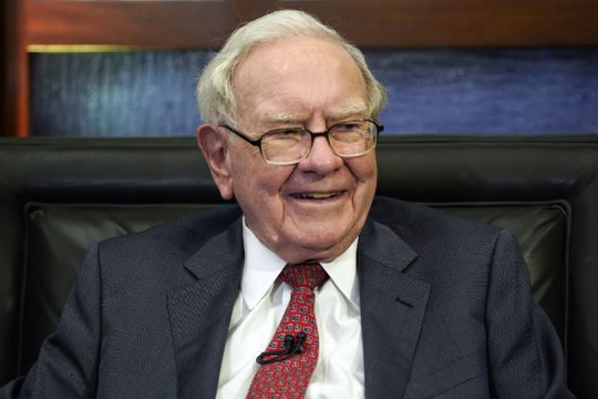 Warren Buffett tiết lộ 6 cách dùng tiền để ‘thoát nghèo, làm giàu’ ai cũng có thể áp dụng, người biết nắm bắt sẽ có cơ hội thành công