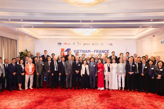 Chủ tịch FPT Trương Gia Bình đề xuất chiến lược “đồng hiện diện” với các doanh nghiệp Pháp