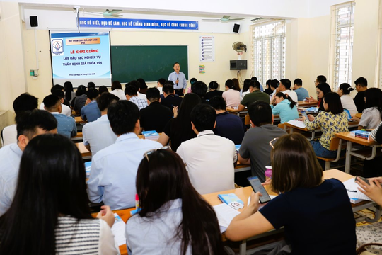 Hội Thẩm định giá Việt Nam mở lớp đào tạo nghiệp vụ tại ba thành phố lớn