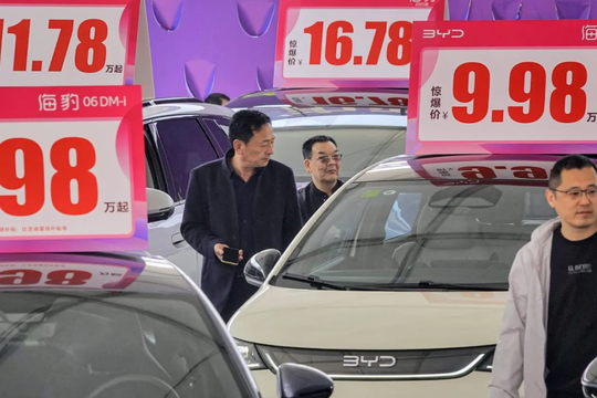 Nguyên nhân thật sự khiến thị trường xe điện Trung Quốc náo loạn khi BYD giảm giá 30%?