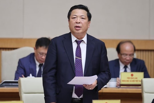 Bộ trưởng Bộ Xây dựng thông tin về tuyến đường sắt cao tốc Bắc-Nam với đề xuất của VinSpeed và Thaco