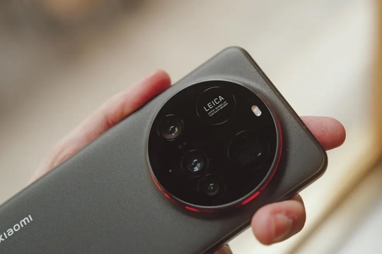 Chuyên gia công nghệ: "Chọn điện thoại này thay thế iPhone, Samsung, bạn sẽ không hối hận"