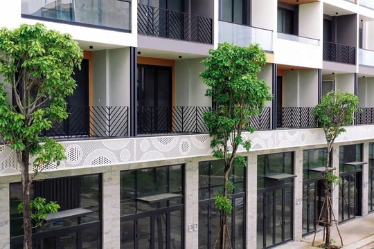 Khu Tây TP.HCM “tuyệt chủng” nhà phố thương mại?