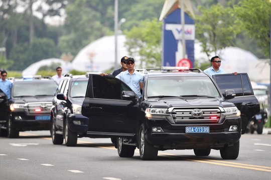 Vinh quang ngành Công an: Xe hộ tống thực hiện pha lái chiến thuật cực khó, VF 9 lần đầu được làm 1 việc