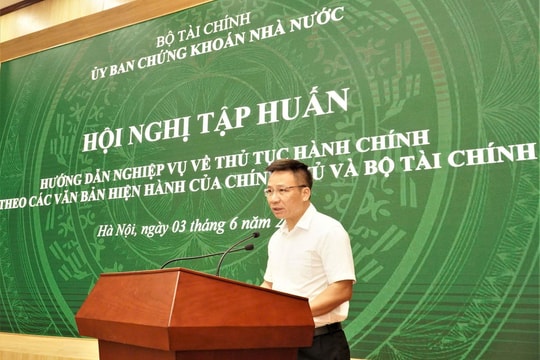 Ủy ban Chứng khoán đẩy mạnh triển khai cắt giảm, đơn giản hóa thủ tục hành chính