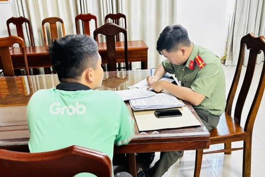 Một công ty chứng khoán ở Hà Nội chuyển khoản "nhầm" 1,7 tỷ đồng cho tài xế xe Grab