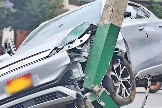 BYD bị 2 doanh nghiệp ô tô đồng hương “đánh” hội đồng