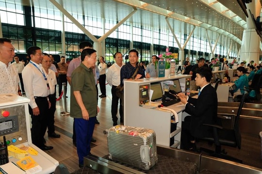 Phó Thủ tướng Trần Hồng Hà yêu cầu khắc phục các sự cố tại Nhà ga T3, Tân Sơn Nhất
