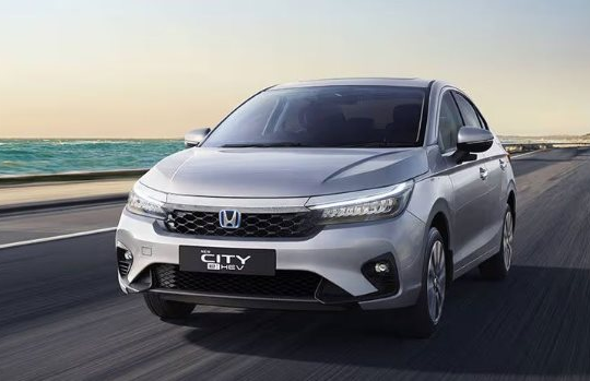 Gặp rắc rối ở nước tỉ dân, mẫu Honda rất được lòng khách Việt phải dùng kế 've sầu thoát xác'