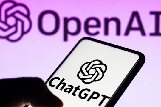 Cảnh báo: 5 loại thông tin tuyệt đối không được chia sẻ với ChatGPT hay bất kỳ chatbot AI nào khác