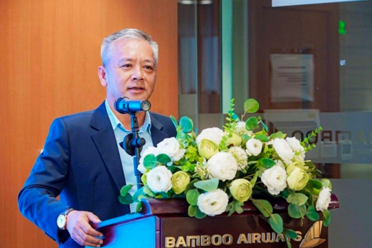 Chủ tịch Bamboo Airways Phan Đình Tuệ bất ngờ từ chức