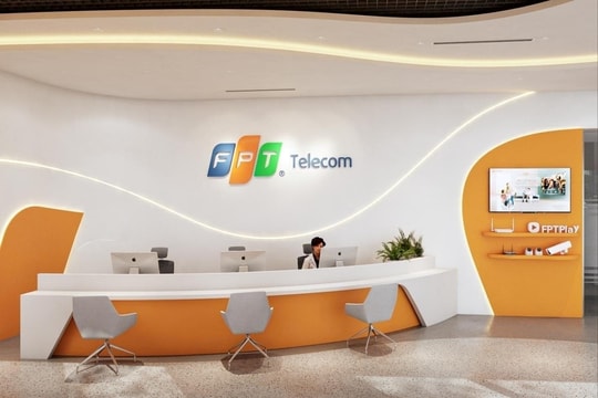 FPT Telecom hoàn tất đợt phát hành hơn 246 triệu cổ phiếu thưởng cho cổ đông, nâng vốn điều lệ lên 7.300 tỷ đồng