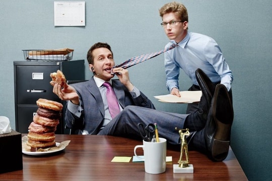 Chuỗi bán lẻ phá sản vì coi thường nhân viên, bị mắng 45 phút nếu trả lời sai, che giấu số liệu, phải đóng cửa hơn 3.800 cửa hàng