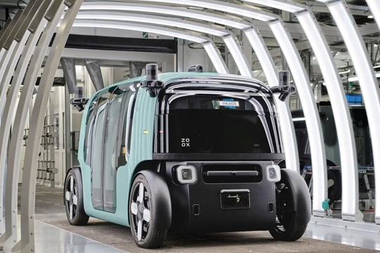 Canh bạc lớn của Amazon: 5 năm trước chi 1,2 tỷ USD thâu tóm 1 startup, nay bất ngờ 'tuyên chiến' với Tesla, Alphabet