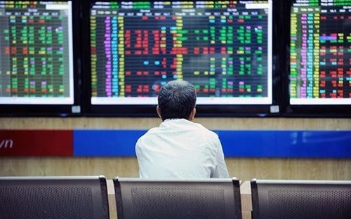 Chuyên gia chứng khoán nói gì về việc NHNN hút tiền trở lại qua tín phiếu sau 4 tháng tạm dừng?