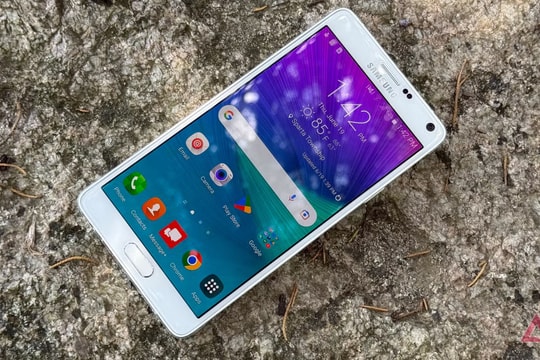 Cây bút công nghệ: "Dù đã ra mắt 11 năm trước, tôi vẫn mê mẫu Samsung huyền thoại này hơn cả S25 Ultra"