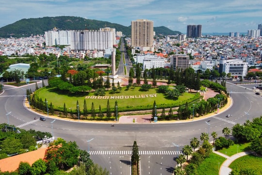 Vài ngày trước sáp nhập, tỉnh này công bố thu ngân sách gần 48.000 tỷ đồng chỉ trong nửa năm