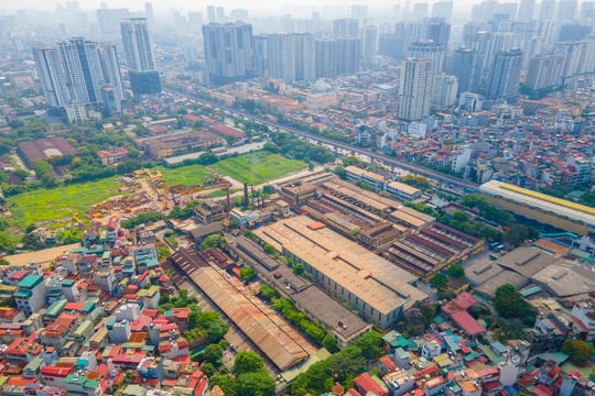 Chuẩn bị cho dự án ‘đắt đỏ’ ở 235 Nguyễn Trãi, Vingroup đã hỗ trợ bao nhiêu cho Tổng công ty Thuốc Lá Việt Nam để di dời nhà máy?