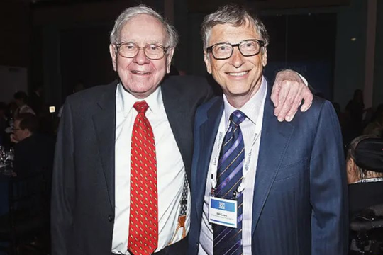 Nóng: Nghi vấn Warren Buffett ‘nghỉ chơi’ với Bill Gates sau 30 năm, tình bạn tỷ USD rạn nứt vì từ thiện và đời tư