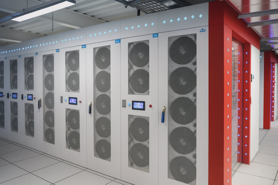 Chiến lược ‘Đông Dữ liệu, Tây Tính toán’ của Trung Quốc khiến thế giới choáng váng: Xây trung tâm AI ở độ cao 3.600 mét, ngầm tạo ra hệ sinh thái cao nguyên