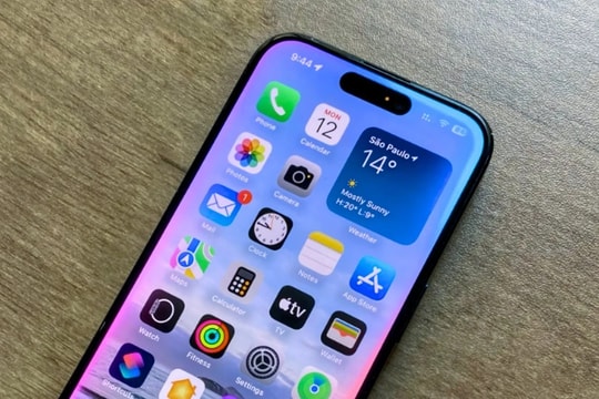 Cây bút công nghệ: "Tôi bỏ iPhone 16 Pro Max sau 2 tháng để về lại iPhone 14 Pro chỉ vì ăn bánh vẽ"