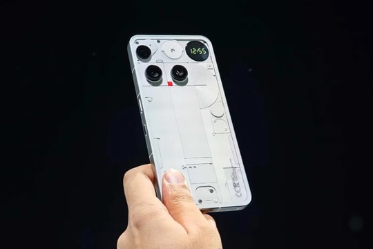 Cây bút công nghệ: "Không phải Samsung, đây mới là điện thoại Android thú vị nhất năm nay"