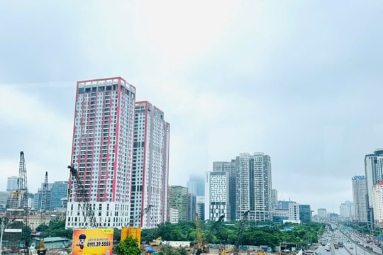 Thị trường bất động sản nguy cơ “bội cung”