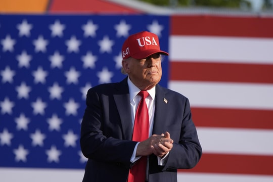 Ông Trump tuyên bố ký thư áp thuế cho 12 nước, sẽ được gửi đi ngay đầu tuần tới