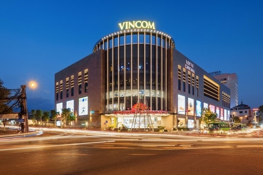 Vincom Retail (VRE) sở hữu hệ thống điện mặt trời tương đương công suất một nhà máy điện quy mô nhỏ