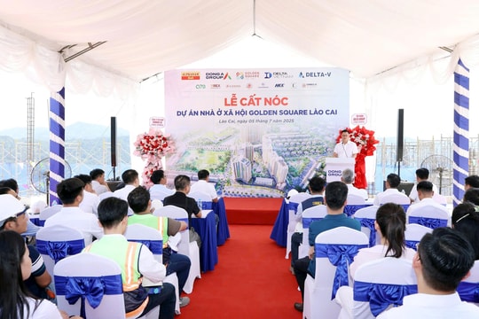 Cất nóc 2 tòa nhà thuộc dự án NOXH Golden Square Lào Cai