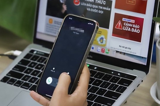 Vừa chuyển hơn 1,3 tỷ đồng vào tài khoản đứng tên mình, người đàn ông Phú Thọ tá hỏa khi phát hiện bản thân không thể truy cập, lập tức trình báo công an