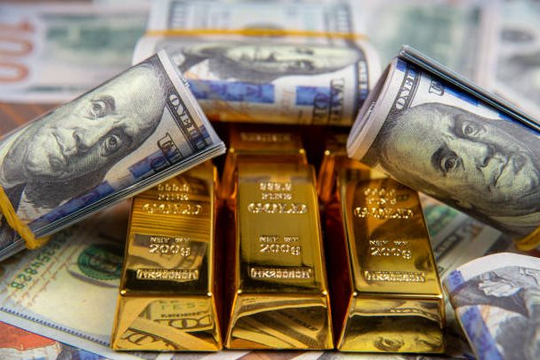 Đồng USD yếu, nợ công Mỹ tăng cao: Giá vàng tiếp tục hưởng lợi