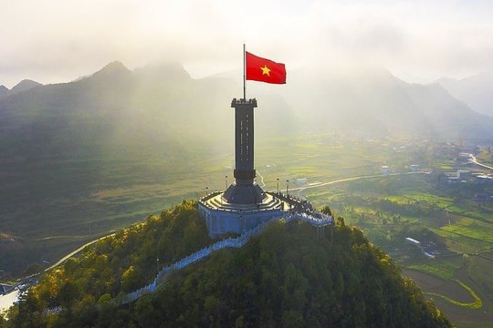 VN30 chính thức phá đỉnh lịch sử