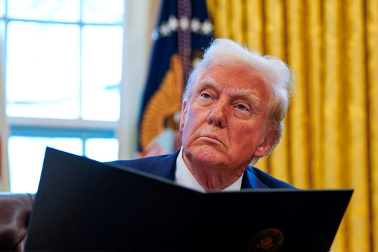 Tổng thống Trump tuyên bố sẽ áp thuế 100% với toàn bộ 'bạn hàng' của Nga, nếu không đạt được thoả thuận ngừng bắn ở Ukraine