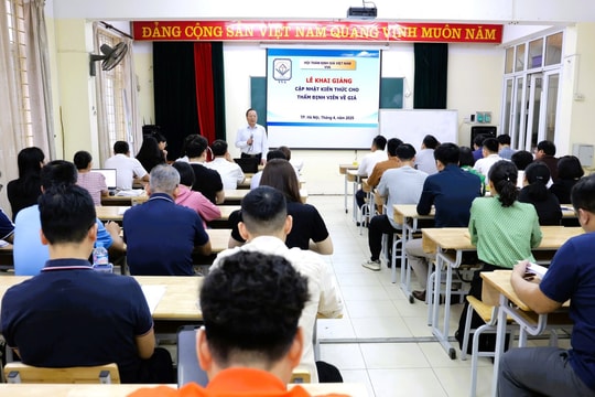 Lùi lịch khai giảng lớp thẩm định giá K159 tại TP.HCM sang ngày 9/8